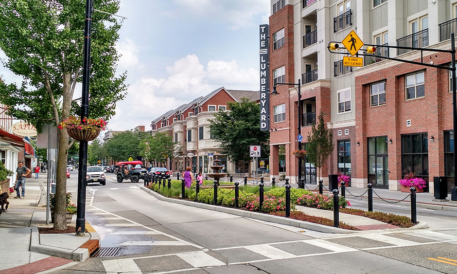 An image of a retail district in Collingswood, New Jersey